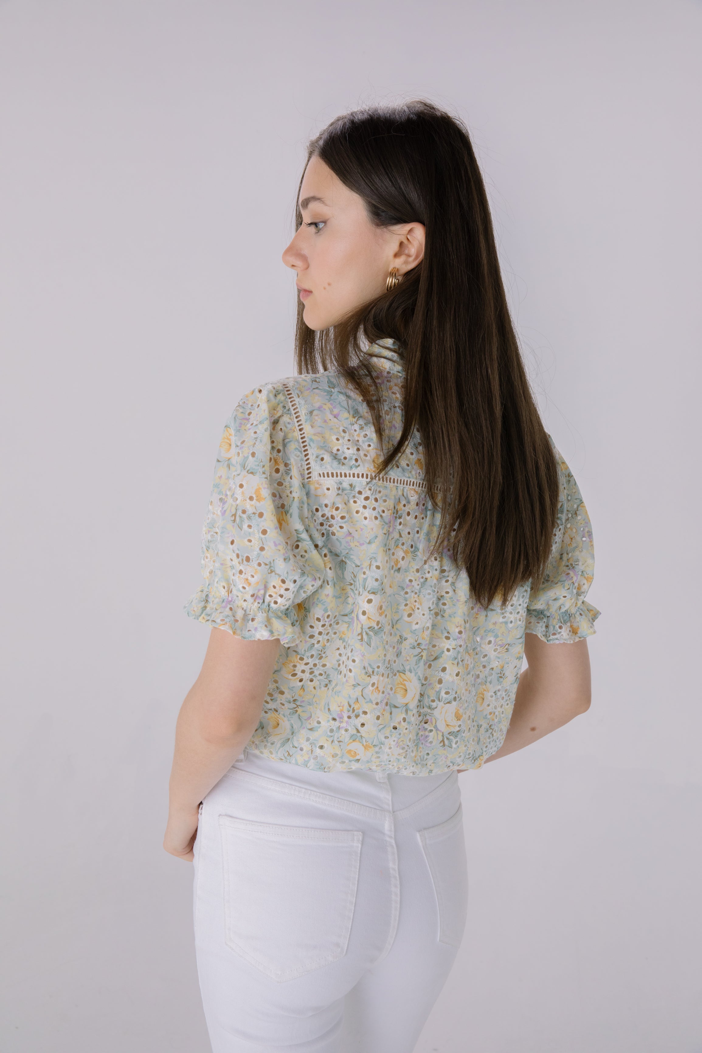 Floral Printed Eyelet Puff Sleeve Top – Solitaire