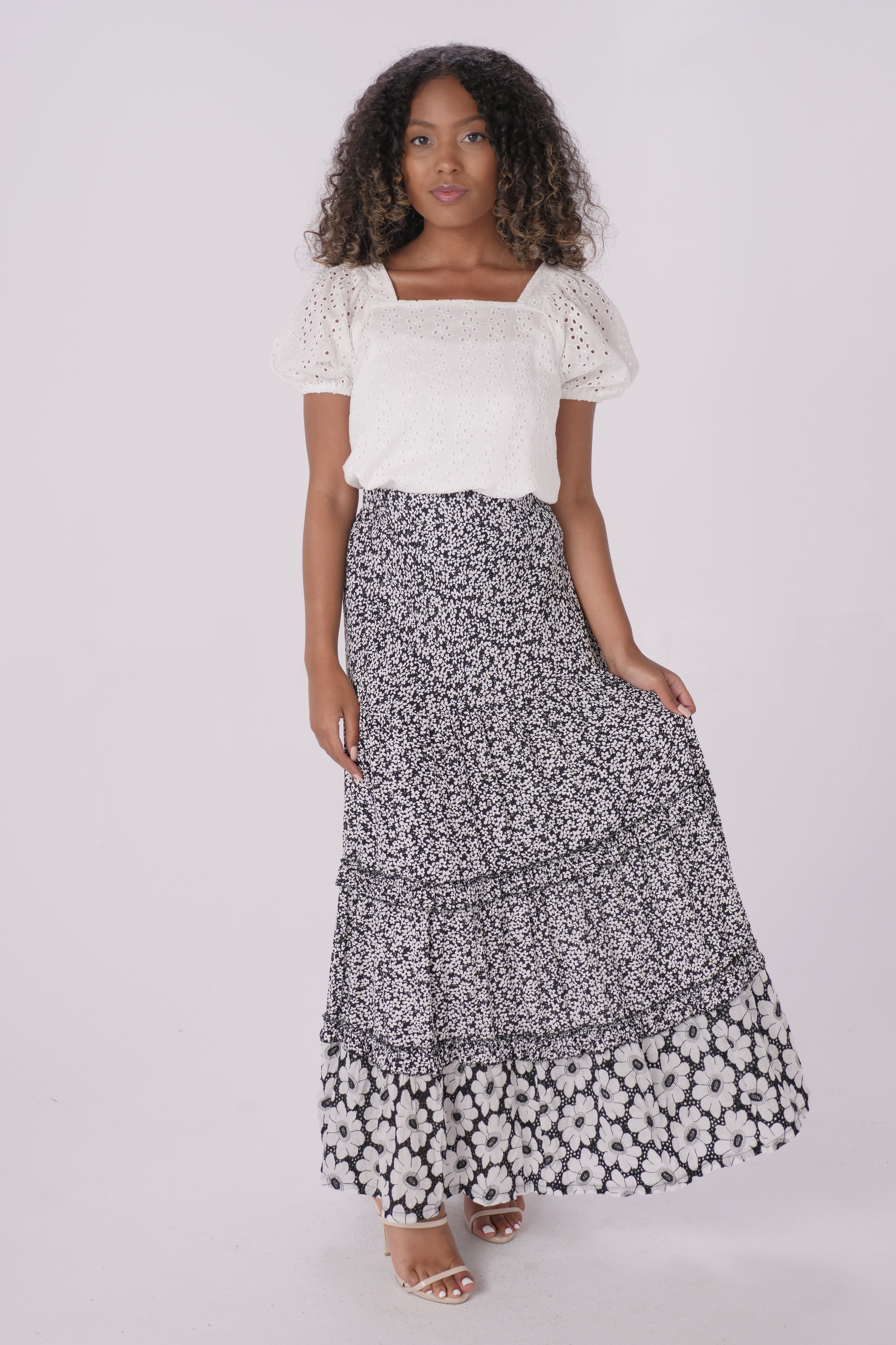 Black Floral Print Tiered Maxi Skirt – Solitaire